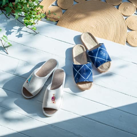 スリッパの画像。カクテル柄とパーム柄が夏らしくてかわいい。