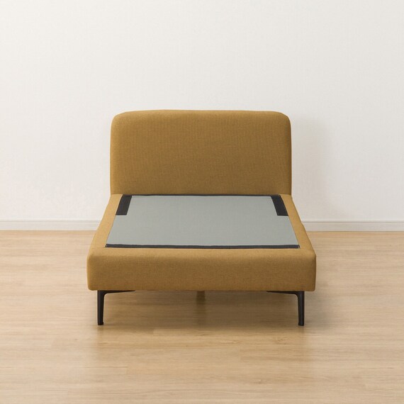 広い座面のゆったり 1人掛けソファ2台 + シェーズ + ヘッドレスト1本セット 布張りタイプ (MS01 1P×2/シェーズ/ヘッドレスト 肘あり YE) 24枚目画像