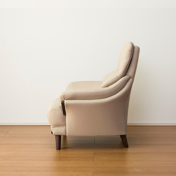 傷・汚れに強い 1人掛けソファ 合皮タイプ (コウテイ3 Nシールド BE) 11枚目画像