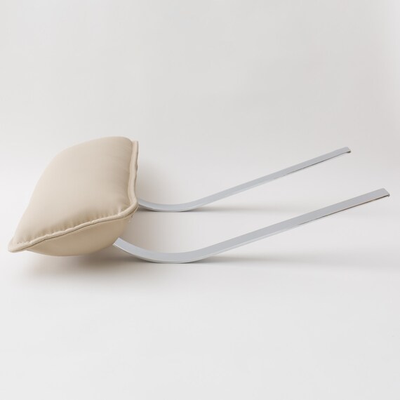 【ロゾKD専用】傷・汚れに強い ヘッドレスト 合皮タイプ (ロゾKD Nシールド BE) 6枚目画像