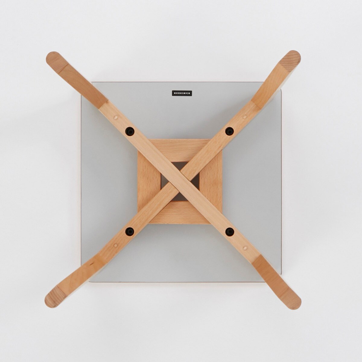 ニトリ スタッキングスツール（新しい暮らし方のためのツール by BEAMS DESIGN) 食卓椅子 : ニトリ Yahoo!店 - 通販 -  Yahoo!ショッピング