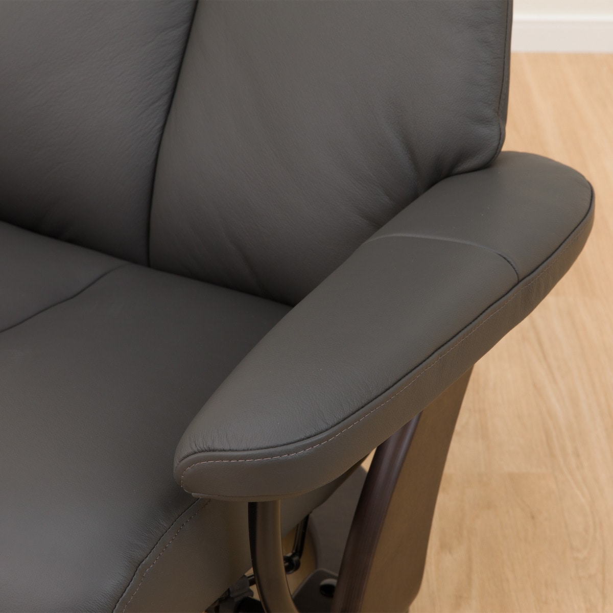 パーソナルチェア 本革(一部合成皮革)タイプ (KE01 DGY) | ニトリ