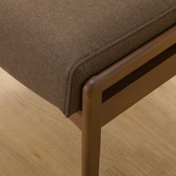 ソファのような座り心地のポケットコイルダイニングチェア(Nコレクション C-27AL MBR/AQ-BR) 10枚目画像