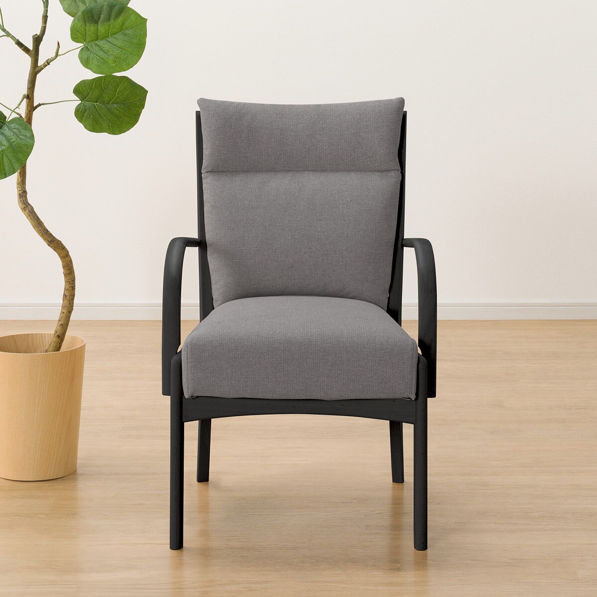 【はな】ニトリC-27M ポケットコイル　ダイニングチェア① ソファのような座り心地のポケットコイルダイニングチェア(N