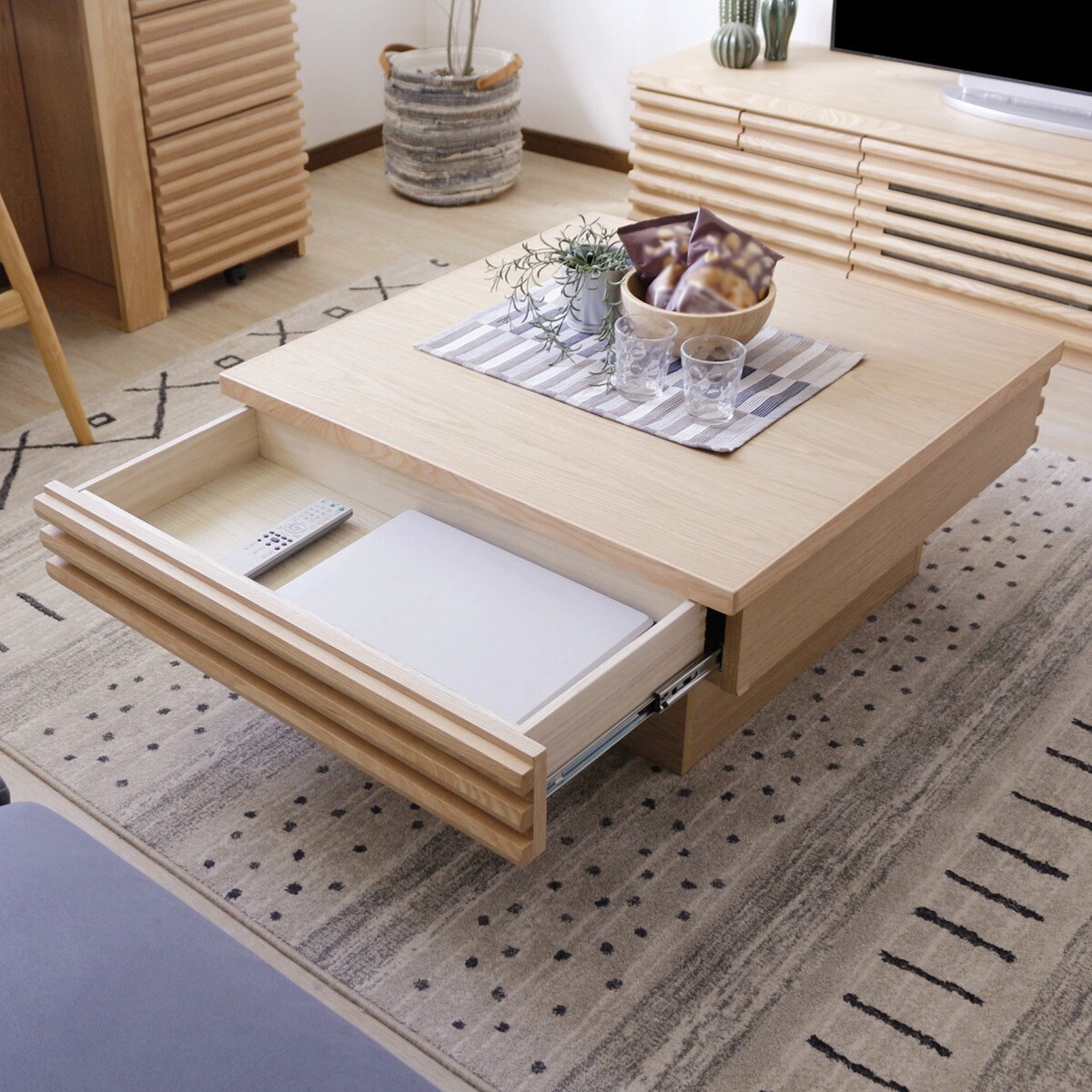 天然木工芸突板ルーバーセンターテーブル (正方形 NA) | ニトリネット