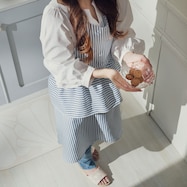 フリルエプロン(ストライプ柄 BL)