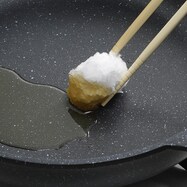 【TV紹介】 油をグングン吸い取る マジカルお掃除わた (テレ東系「ソレダメ!」 )