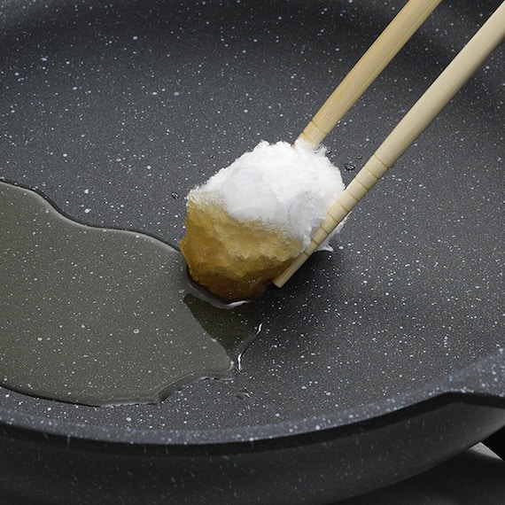 油をグングン吸い取る マジカルお掃除わた 1枚目画像