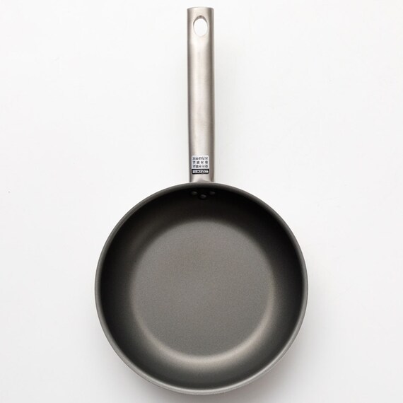 IH 超軽量 2層鋼 フライパン(20cm KY068) 3枚目画像