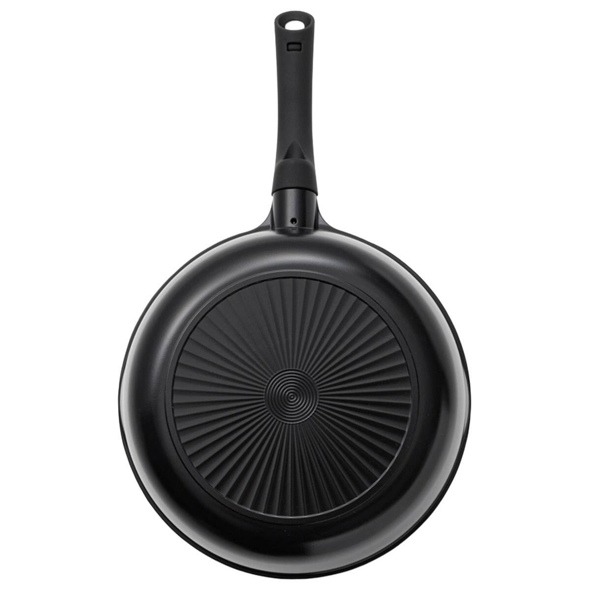 フライパン 直径約21センチ底約14センチ Amazon | 藤田金属 鉄フライパン SAKURA FRYINGPAN 20cm 24cm 26cm