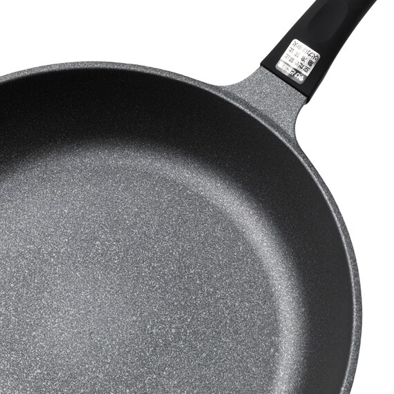 IH・ガス火 超軽量フライパン 26cm(KY067) 8枚目画像