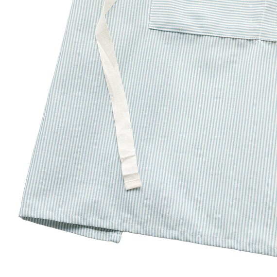 着脱が簡単にできる肩掛けエプロン(RSU YF26) 2枚目画像