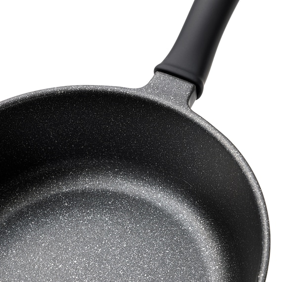 IH・ガス火 超超軽量 軽っ!深型フライパン(20cm FP20KY098) 11枚目画像