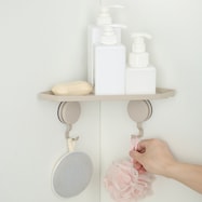 吸盤コーナーラック(ライトモカ HF01)