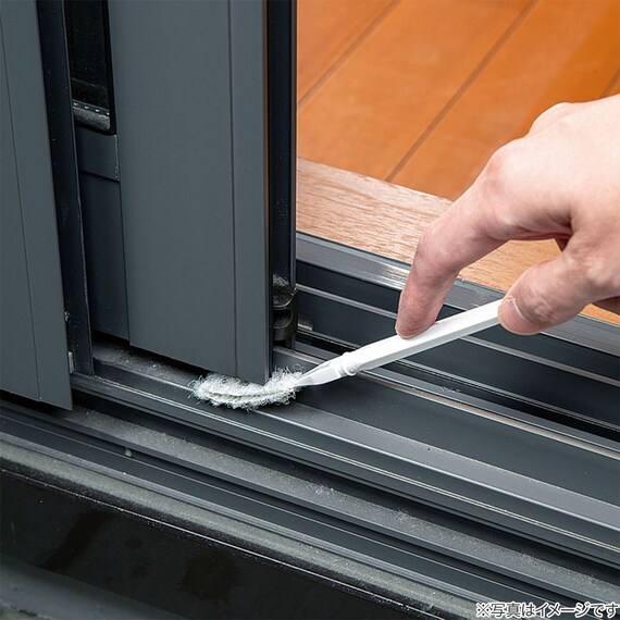 隙間に使い分けができるサッシクリーナー 2枚目画像