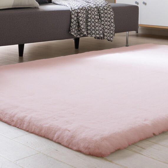 アクセントラグ(ウサギラグSP 200X200 RO ZG03) 1枚目画像