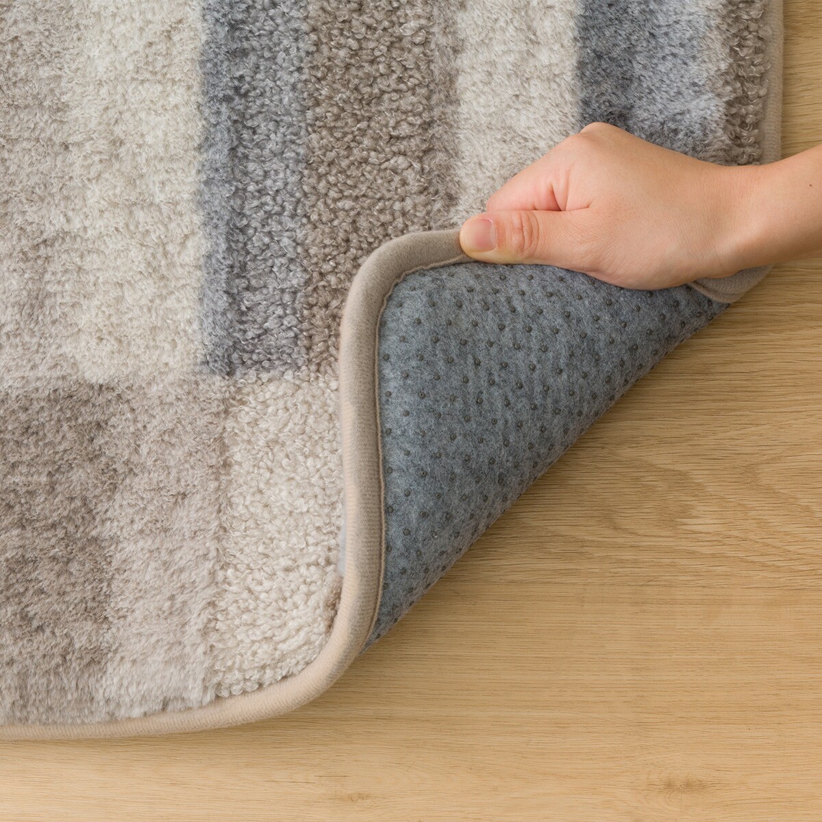 極厚30mmウレタン入り 防汚+防音ラグ(TR OR c 130X185 MX20) | ニトリ