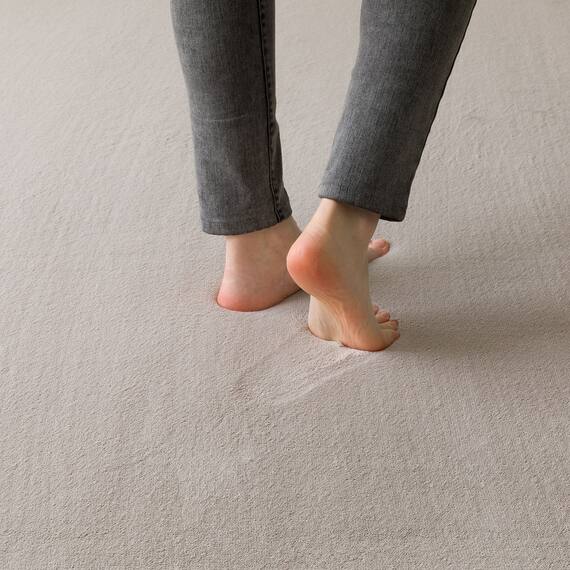 15ｍｍウレタン入り保温+吸湿発熱+蓄熱+防汚ラグ（130X185 ライトモカ cDA04） 14枚目画像