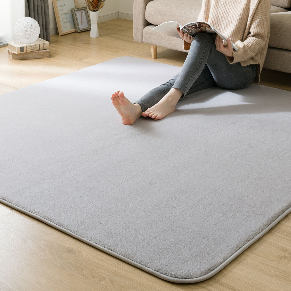 ニトリ★Nウォーム 15mmウレタン入りラグ 185x185cm 15mmウレタン入り保温+吸湿発熱+蓄熱+防汚ラグ(185X185
