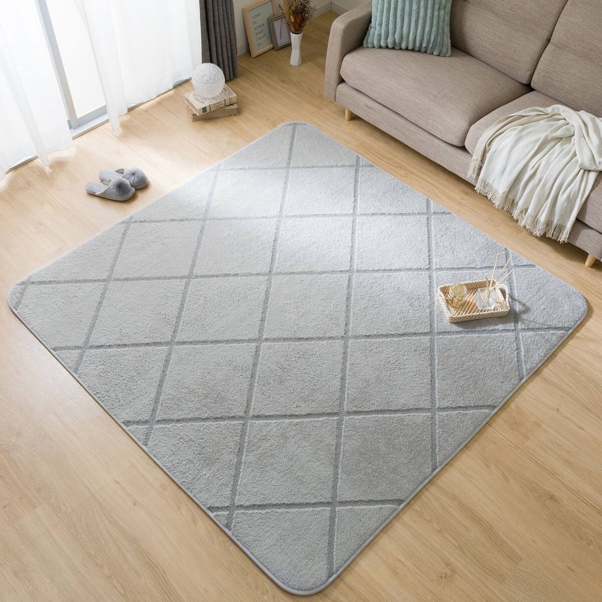 15mmウレタン入り保温+吸湿発熱+蓄熱+防汚ラグ（200X240 グレー