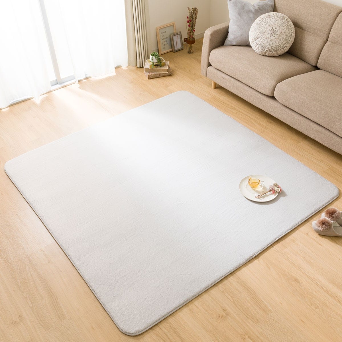 ラグ マット 絨毯 ニトリ 新品未使用 クッション ふわふわ カーペット Amazon｜ニトリ(NITORI) ふっくらクッションラグ シープボア n