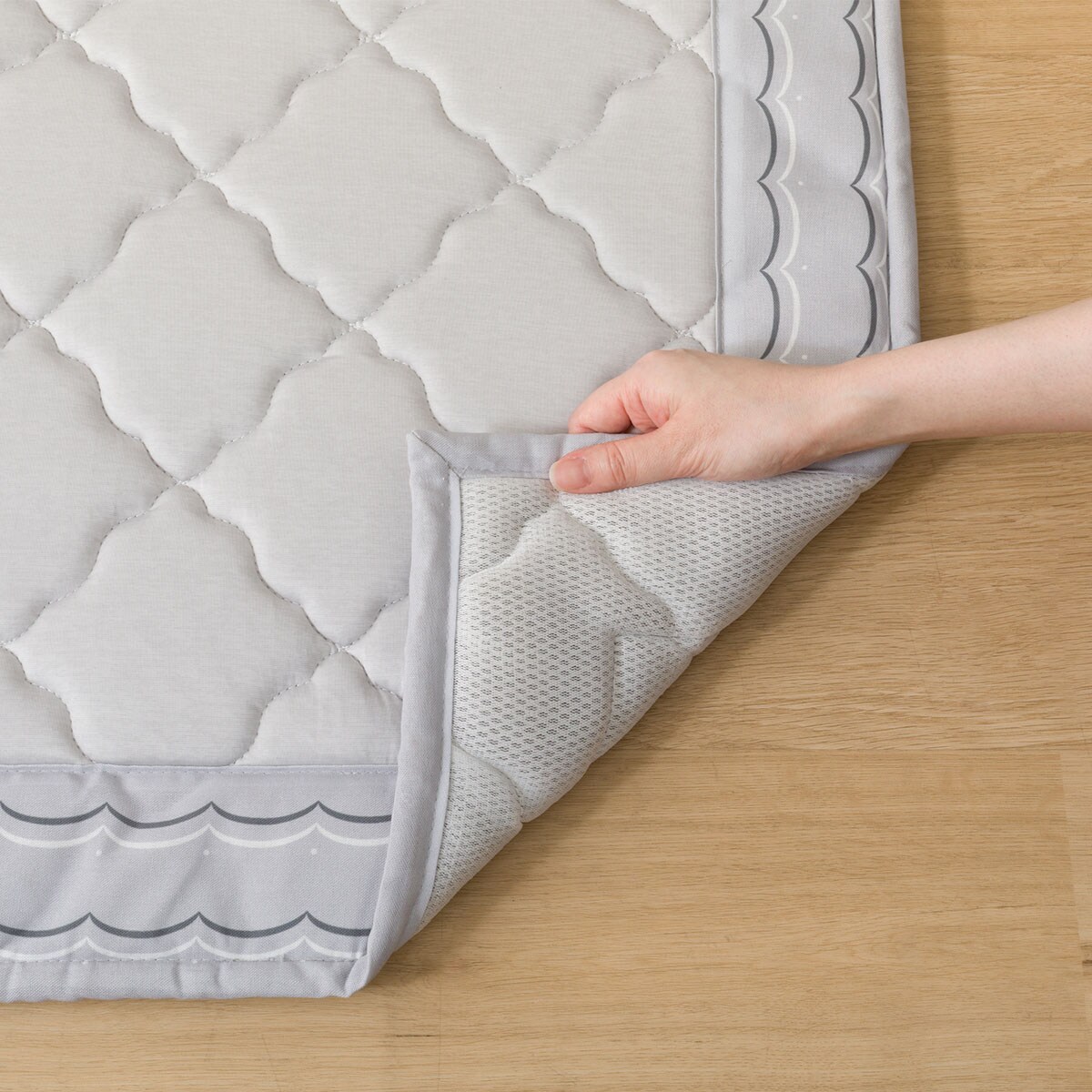 もりのくま　ライトグレーXS ほこりが取れやすい洗えるラグ(タフトラグ 185X185 GY SR003) | ニトリ