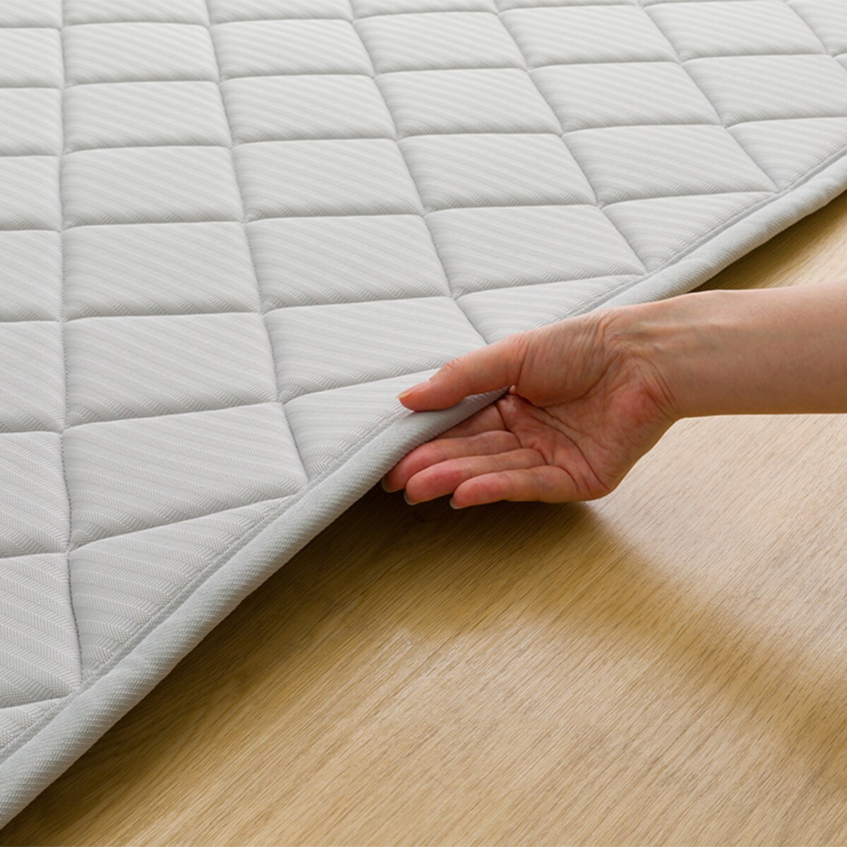 15mmウレタン入り 接触冷感+防汚加工ラグ(NクールSPgJa GY MX36