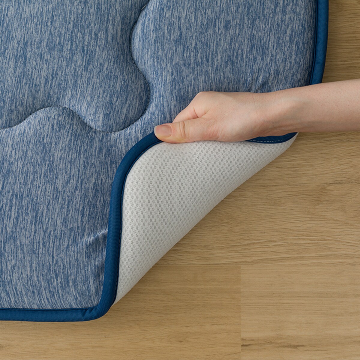 極厚30mmウレタン入り 接触冷感+防汚加工+防音ラグ(NクールSPgPL