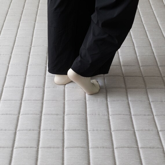 引っかき傷に強い洗えるラグ(185X185 GY NS01) 5枚目画像