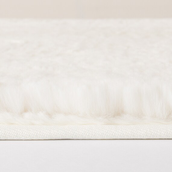 ふんわり、なめらか上質な肌ざわりのラグ(ウサギラグ5 185X185 IV NU01) 4枚目画像