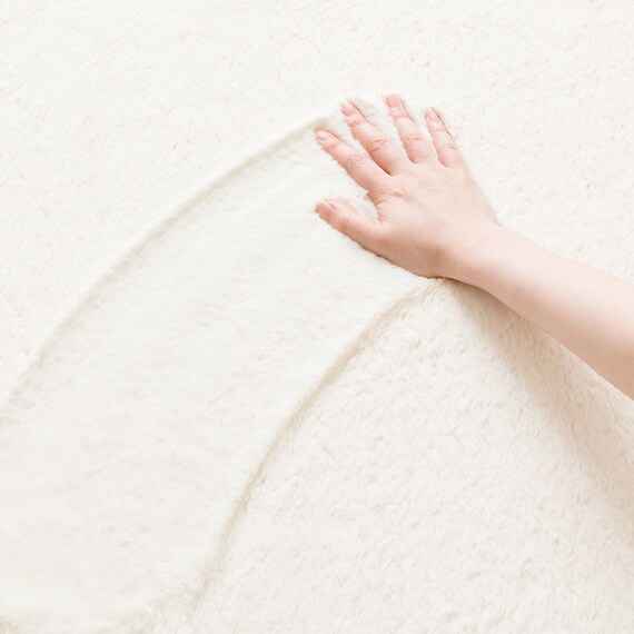 ふんわり、なめらか上質な肌ざわりのラグ(ウサギラグ5 185X185 IV NU01) 7枚目画像