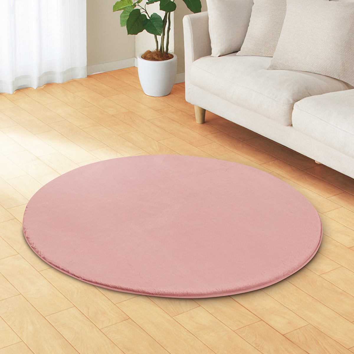 ふんわり、なめらか上質な肌ざわりのラグ(ウサギラグ5 130R RO NU01