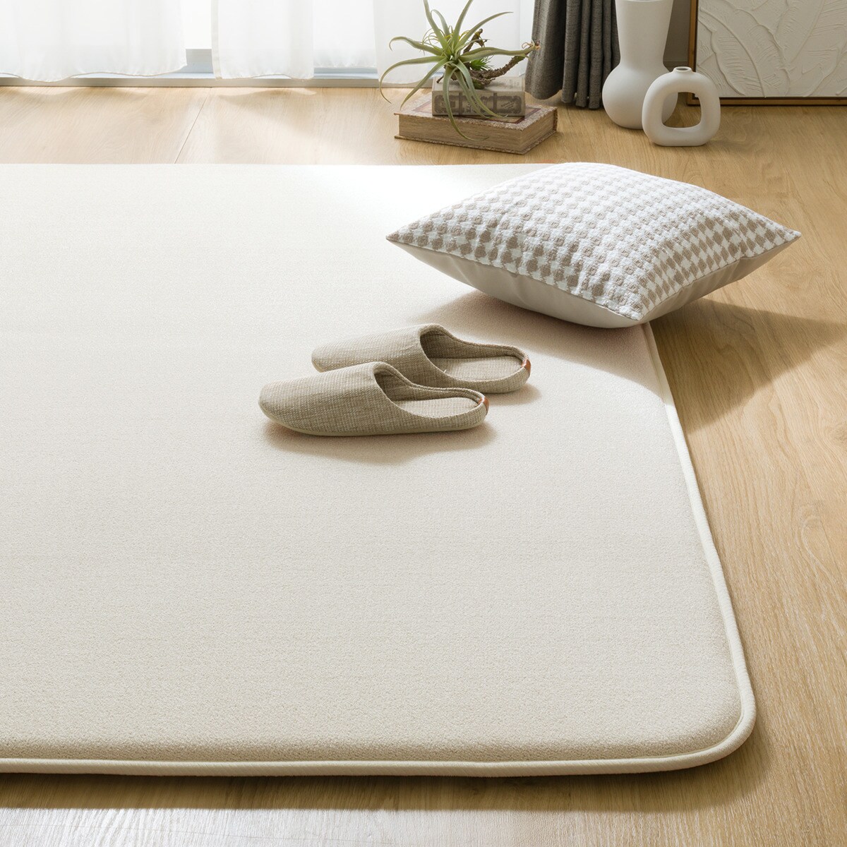 極厚30mmウレタン入り防汚+防音ラグ(185X185 IV PL05) | ニトリネット