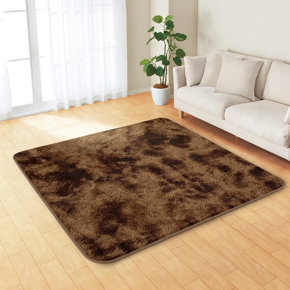 毛足が長く肌ざわりが良いラグ(185X185 BR SH01) 2枚目画像