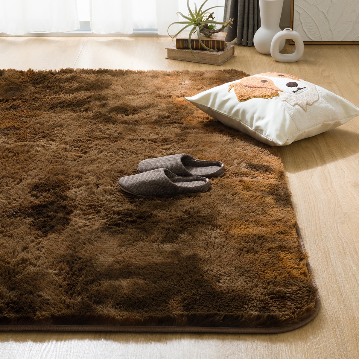 毛足が長く肌ざわりが良いラグ(200X240 BR SH01) | ニトリネット【公式