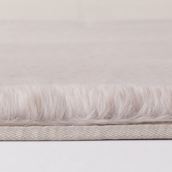 ふんわり、なめらか上質な肌ざわりのラグ(ウサギラグ5 200X240 LMO NU01) 4枚目画像