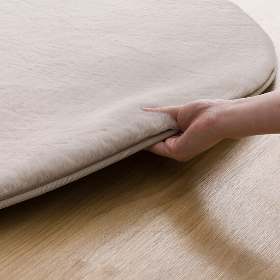 ふんわり、なめらか上質な肌ざわりのラグ(ウサギラグ5 180R LMO NU01) 5枚目画像