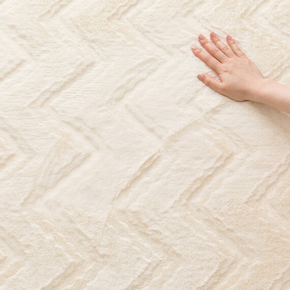 極厚30mmウレタン入り 防汚加工+防ダニ加工+防音ラグ(185X185 IV PL13) 6枚目画像