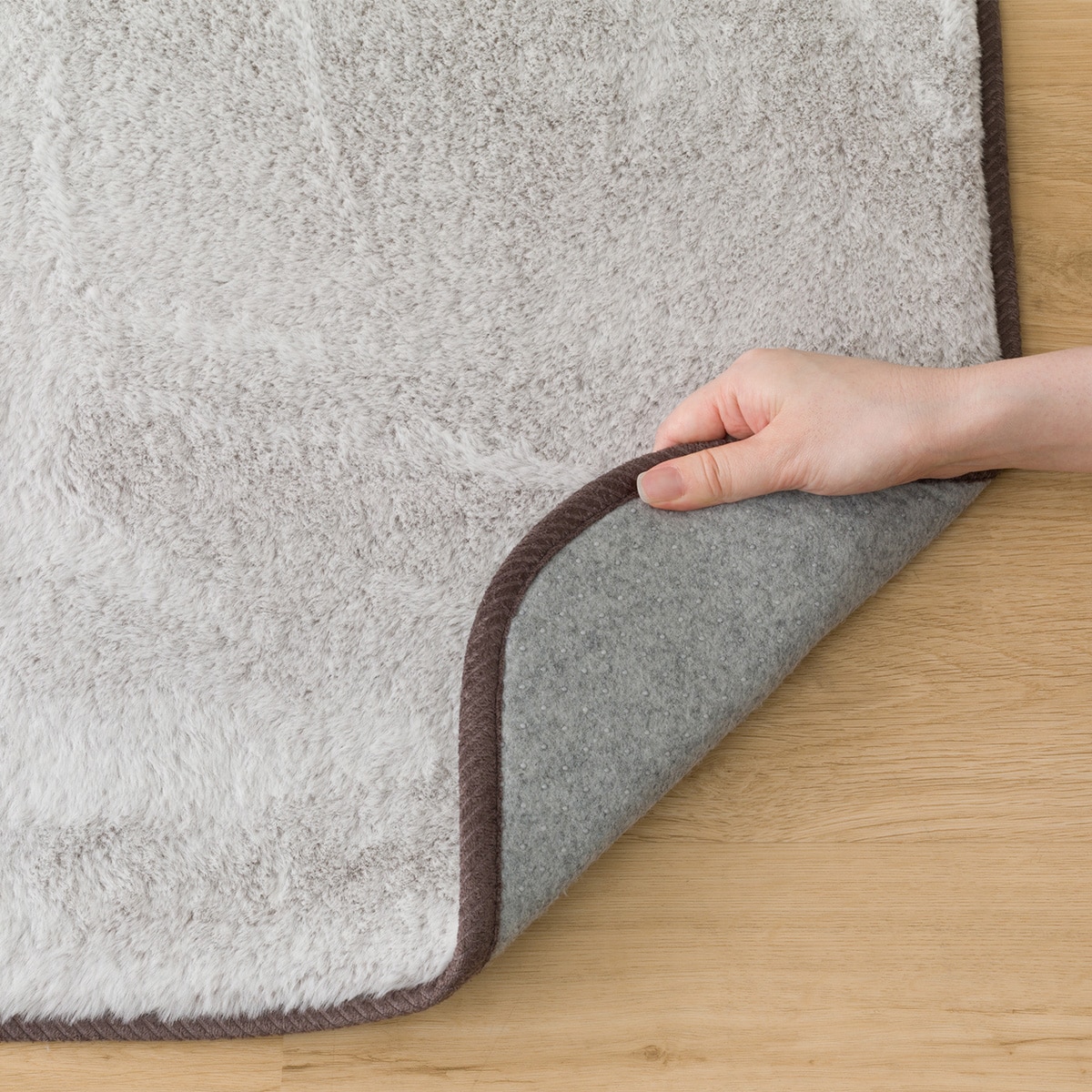 洗える 吸湿発熱+蓄熱+保湿 + 抗菌防臭加工+防ダニ加工ラグ(Nウォーム