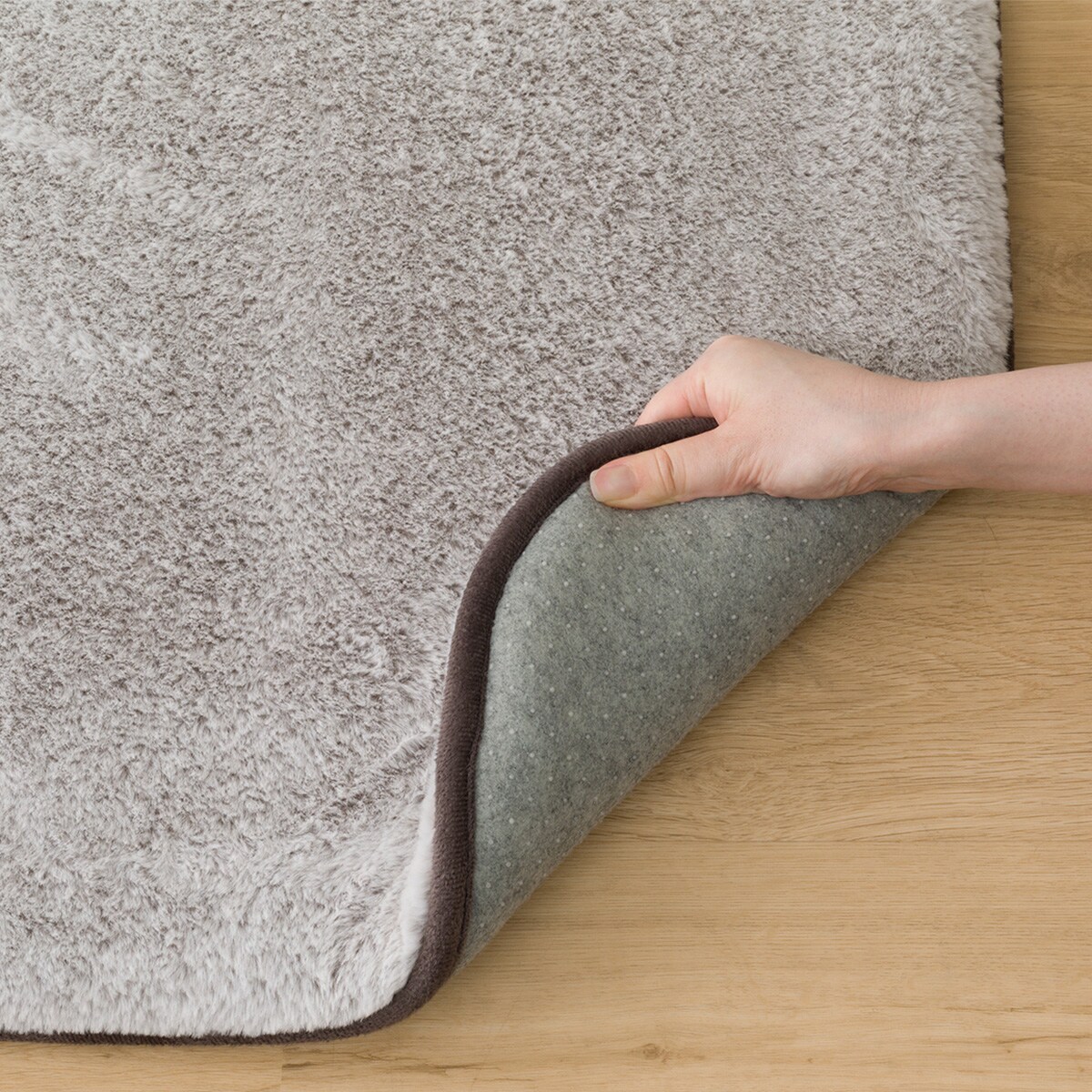 極厚30mmウレタン入り 吸湿発熱+蓄熱+保湿+防音+防汚加工+防ダニ加工