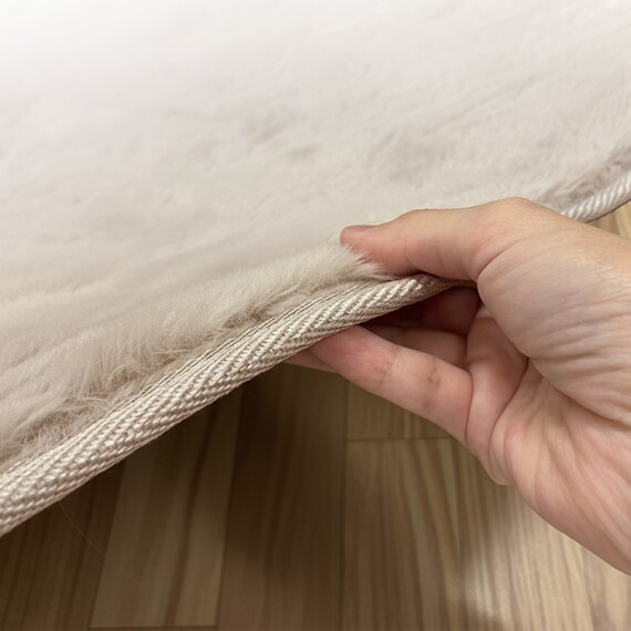 なめらかでやわらかい肌ざわりのラグ(200X240 MO FR02) 7枚目画像