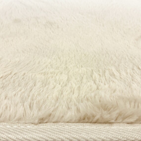 なめらかでやわらかい肌ざわりのラグ(185X185 IV FR02) 8枚目画像