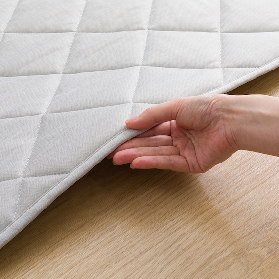 洗える 接触冷感 中綿キルト ラグ(Nクール極冷 185X185 グレー WY01) 13枚目画像