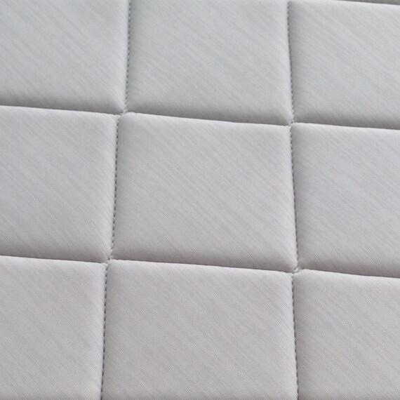 15mmウレタン入り 接触冷感ラグ キカ柄(Nクール極冷 PK 130X185 グレーQ02) 10枚目画像