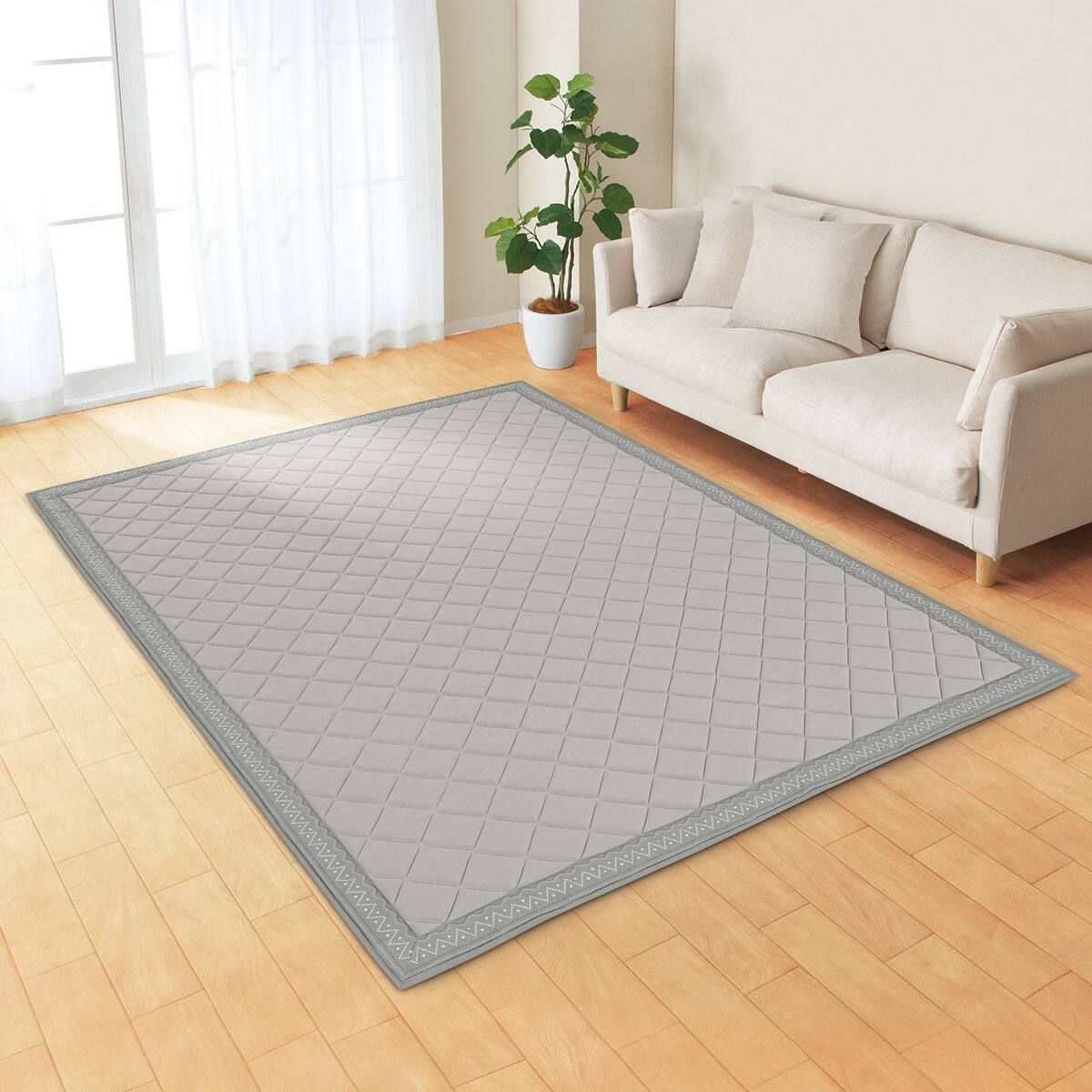 ニトリ　接触冷感ラグ 185x240cm 　厚さ50mmグレー　新品未使用 15mmウレタン入り 接触冷感 防汚 ラグ キカ柄(Nクール極冷 PK 185X240