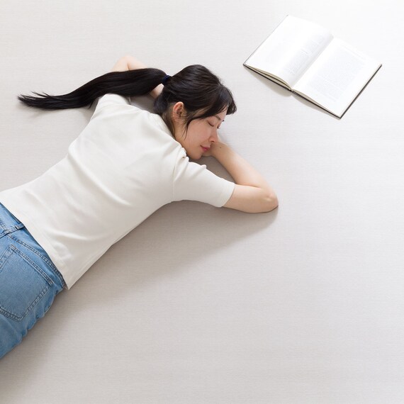 15mmウレタン入り 接触冷感 綿混 ラグ(Nクール極冷 PC130X185 モカ W04) 8枚目画像