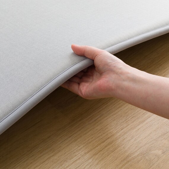 低反発 極厚30mmウレタン入り 接触冷感ラグ(Nクール極冷 130X185 グレー Y02) 13枚目画像