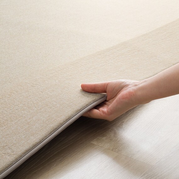 4辺なめらかカット 極厚50mmウレタン入り 接触冷感ラグ(Nクール極冷 MR 130X185 モカ Y08) 14枚目画像