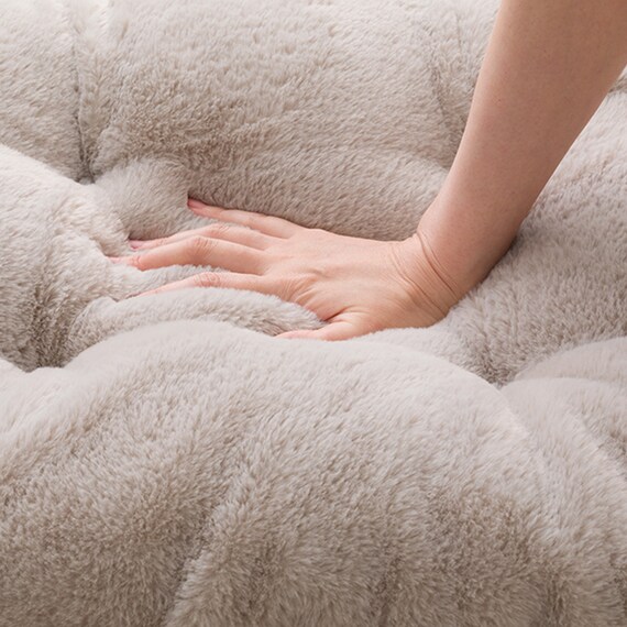 洗える ラビットファータッチ長座布団(RB2510 MO) 4枚目画像