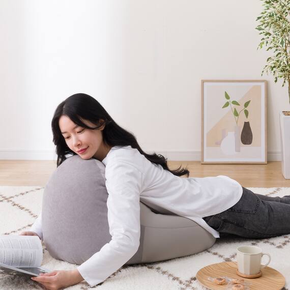 コタツにも使えるコンパクトビーズクッション 5枚目画像